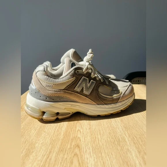 New Balance 2002R - Picture 3 of 8